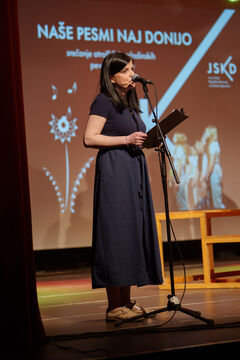 Srečanje otroških in mladinskih pevskih zborov, Naše pesmi naj donijo